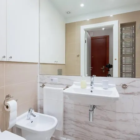 Cozy, Bright Apartment, Garage, Mokotow Warsaw