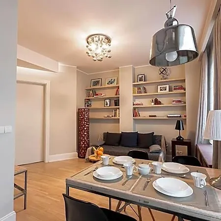 Cozy, Bright Apartment, Garage, Mokotow Varsavia