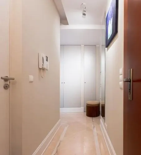 Cozy, Bright Apartment, Garage, Mokotow Warszawa